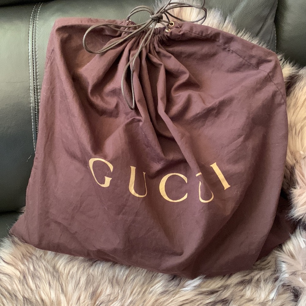 Gucci GG Embossed Apollo Ghost - Picture 15 of 17